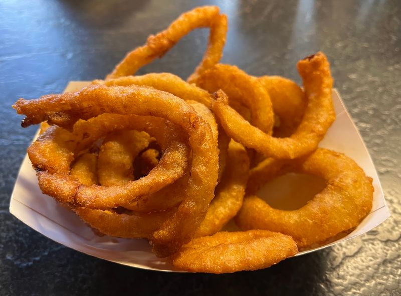 Onion Rings with Unbeatable Crunch