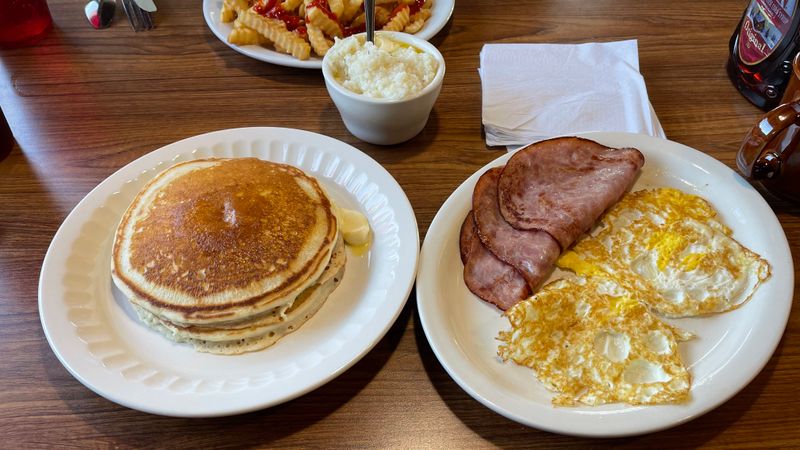 Breakfast Menu That Draws Weekly Regulars