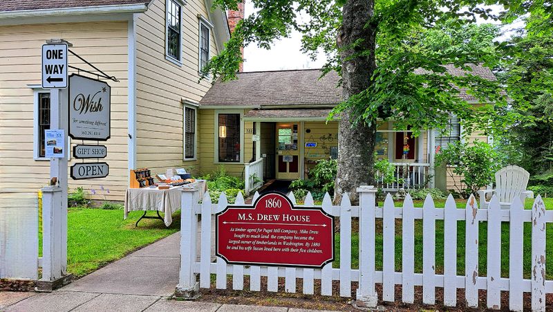 Small Town Bakeries Reward Detours