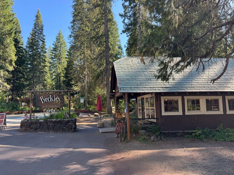 Gateway to Crater Lake