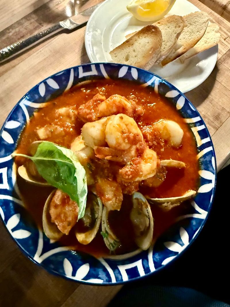 Cioppino That Converts Seafood Skeptics