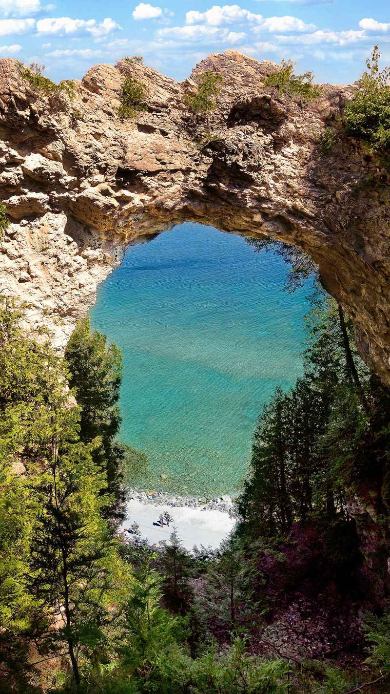 Damaging Or Removing Vegetation In Mackinac Island State Park Is Banned Without Permission 