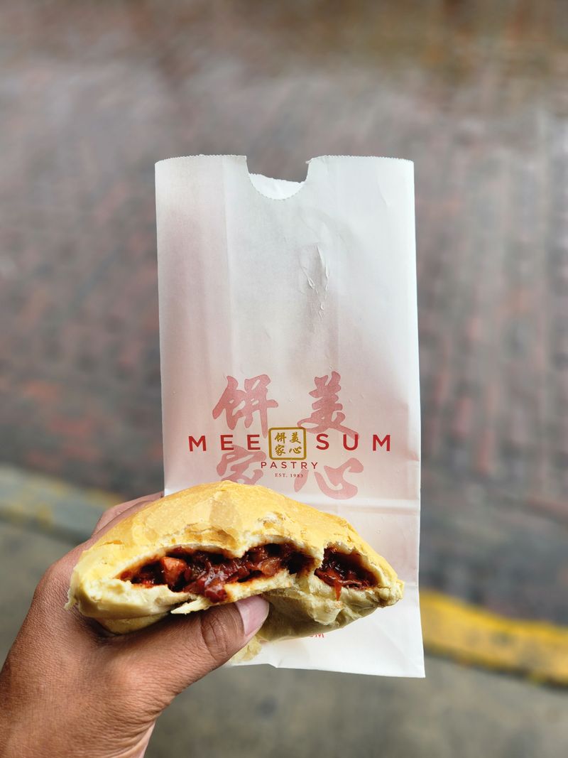 Mee Sum Pastry BBQ Pork Hom Bow
