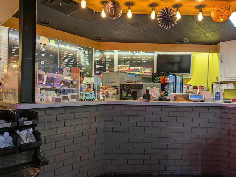 The Nostalgic Atmosphere That Feels Like Small-Town Indiana at Its Best