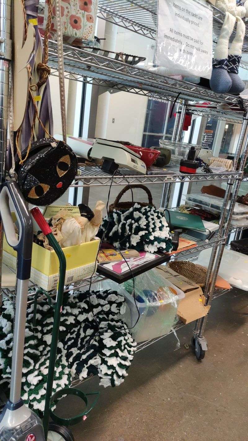 Home Goods Section Offers Decorating Gold