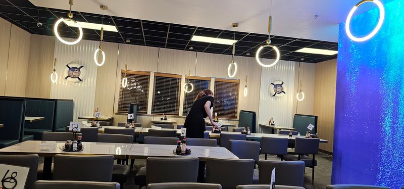 Service That Keeps the Experience Moving