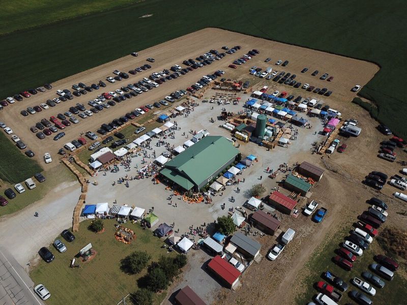 Support Local Artisans and Small Businesses While Avoiding Commercial Crowds