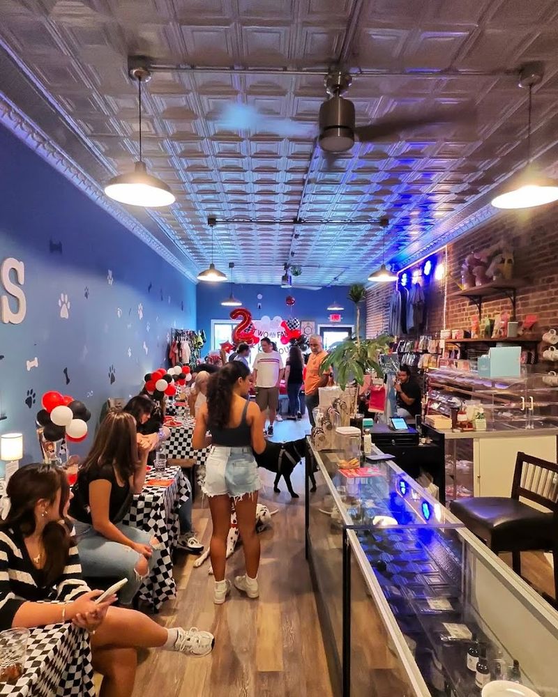 Ordering Food While Your Dog Plays Freely