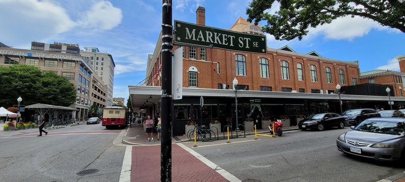 Downtown Location Connects to Restaurants and Attractions