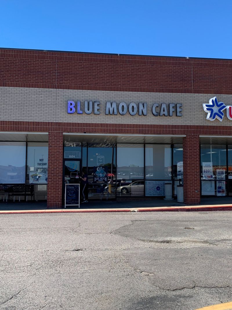 A Time Machine Disguised as a Diner