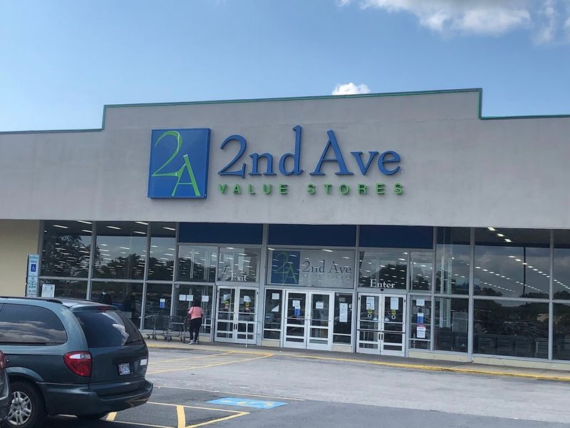 The Laurel Thrift Superstore That Feels Like A Whole Warehouse