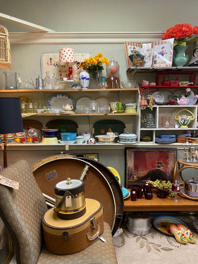 The Eclectic Stop That Makes You Lose Track Of Time