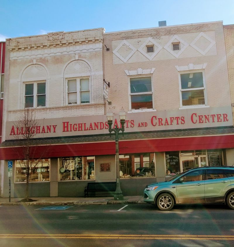 Alleghany Highlands Arts and Crafts Center