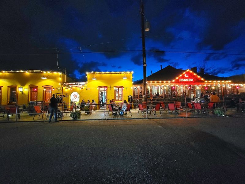 Why This Spot Turns A Casual Craving Into A Tradition