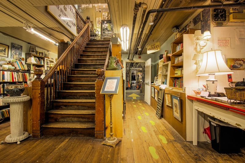 Peculiar Mechanical Coin-Operated Devices