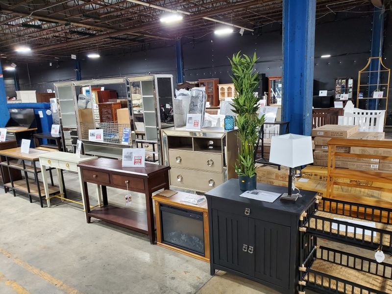 Exceptional Customer Service from Knowledgeable Staff Members