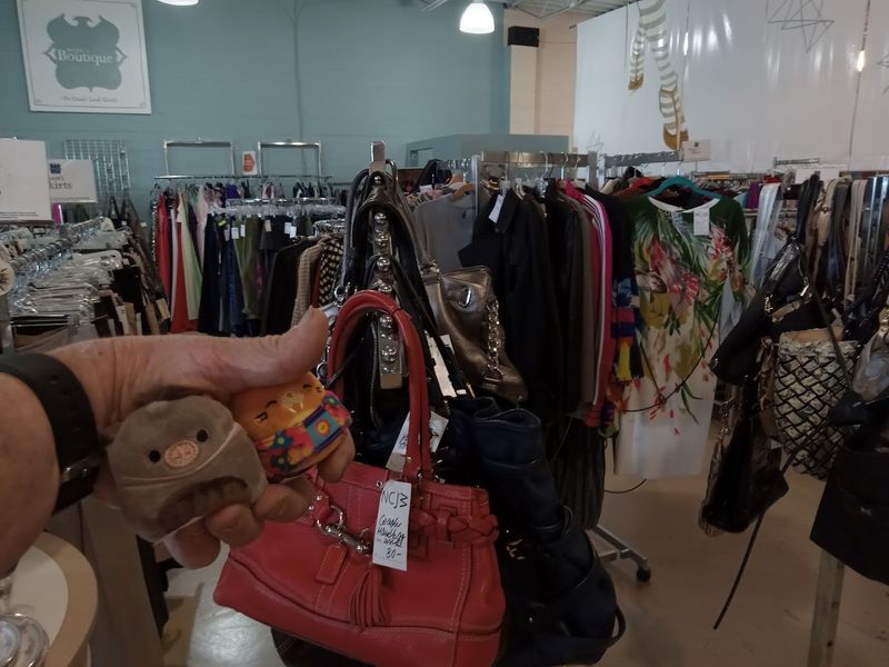 Vintage and Retro Selections That Rival Specialty Boutiques