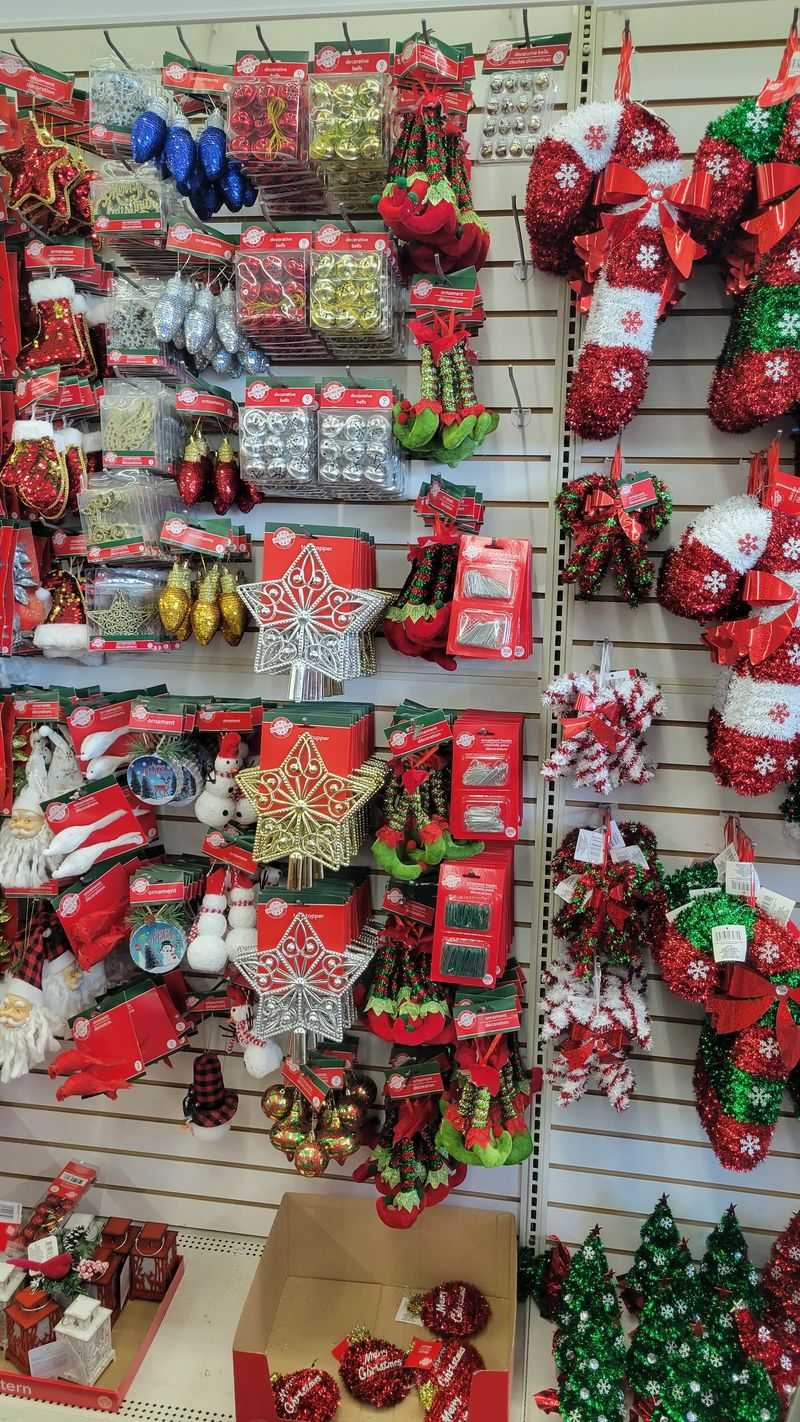 Seasonal Treasure Hunts Year-Round