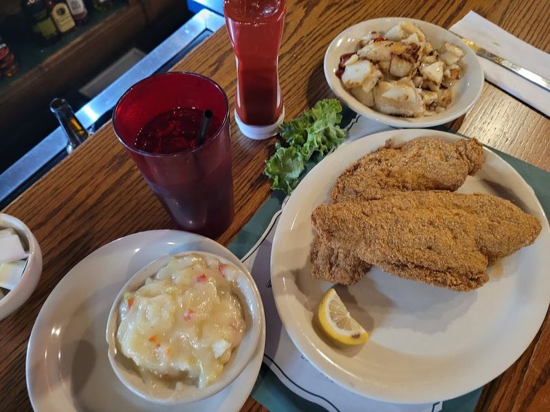 Fried Catfish That Draws Crowds From Surrounding States