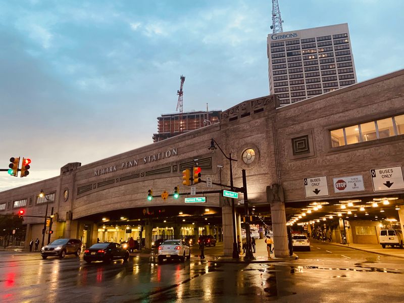 Transit Access That Makes Life Actually Easy