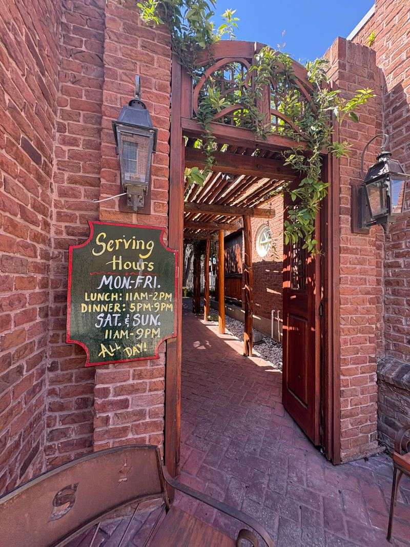 Rustic Atmosphere With Country Charm