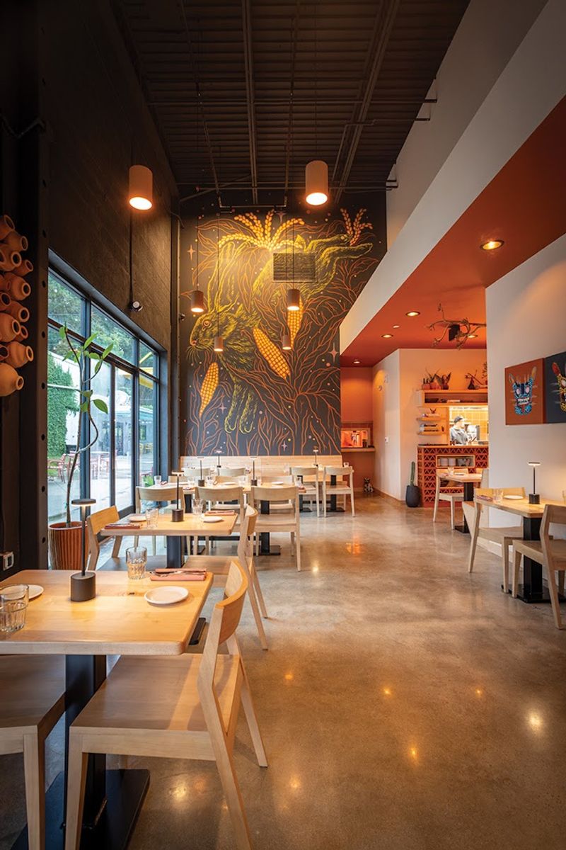 Seat-Yourself Setup And Table Ordering That Keeps It Moving