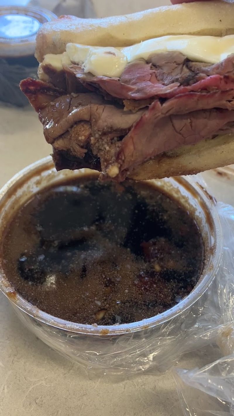 The Thursday Tradition That Locals Guard Jealously