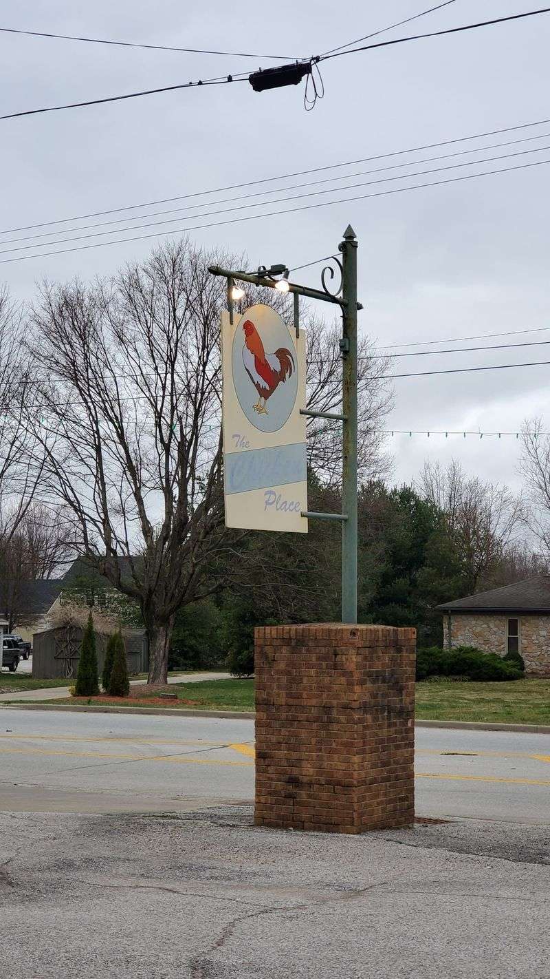 Convenient Location Between Jasper and Paoli