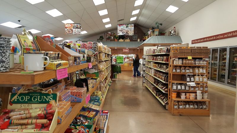 Amish Cheese House, Chouteau