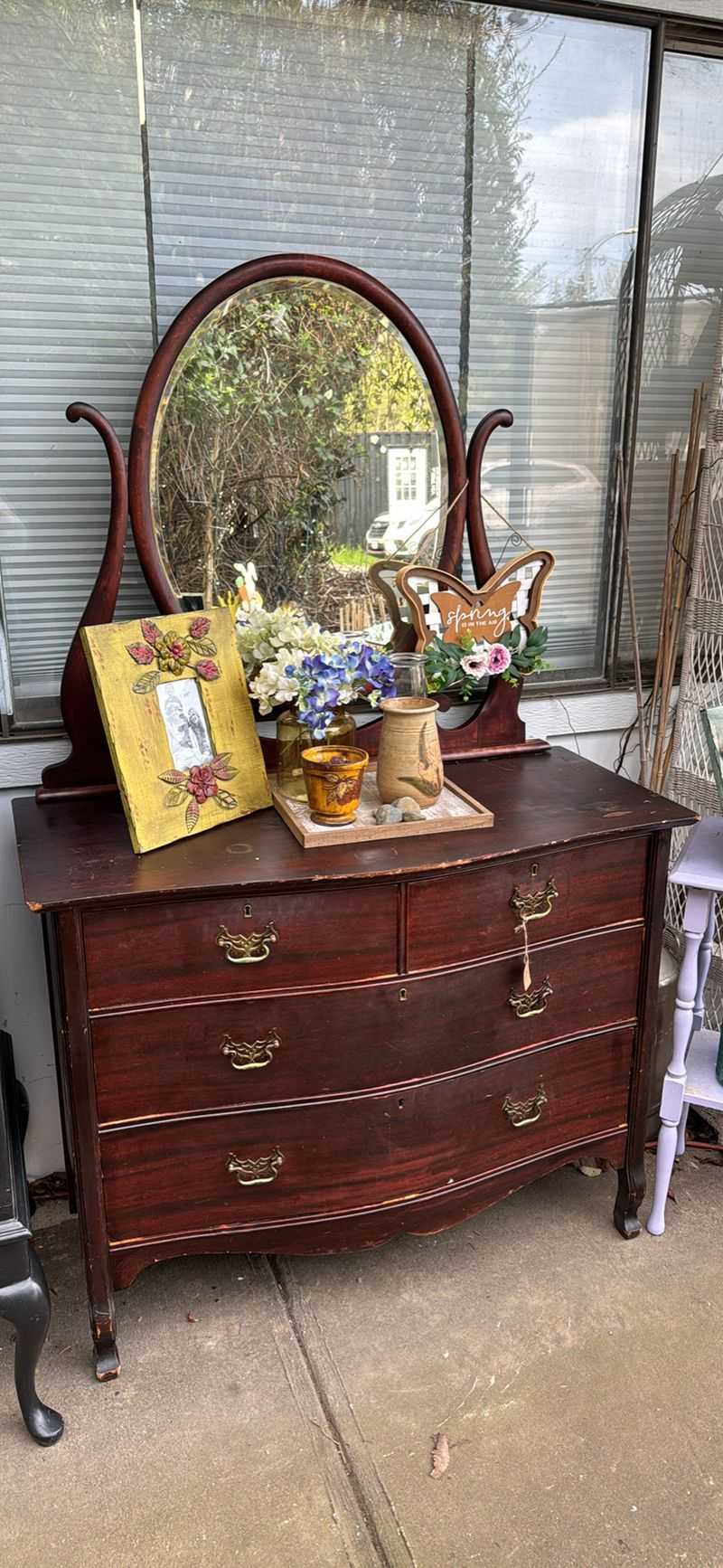 Mid-Century Modern Pieces That Actually Exist