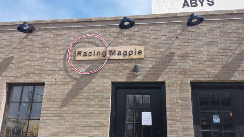 Racing Magpie