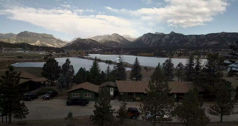 Bear Lake Lodge