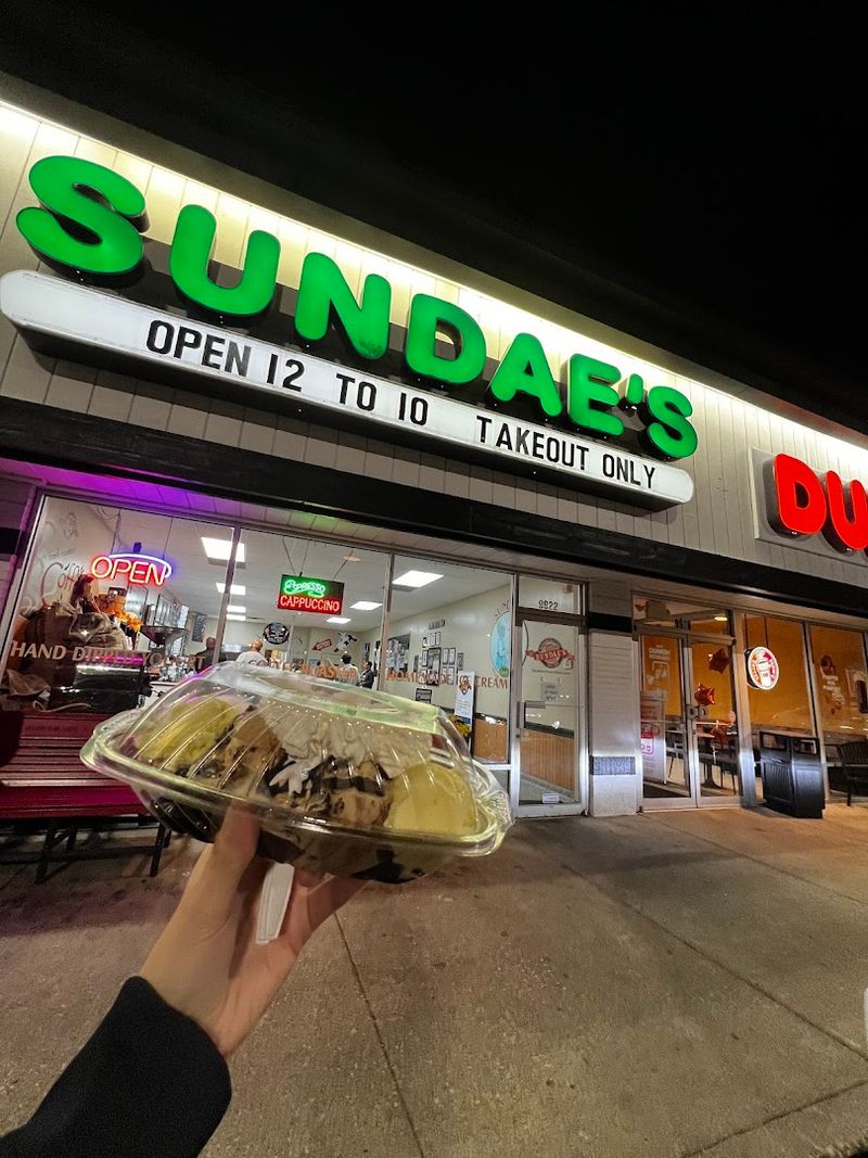 Late-Night Hours Perfect for Evening Cravings