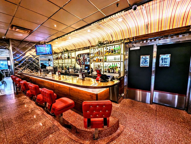 Full Bar Seating for Solo Diners and Quick Bites