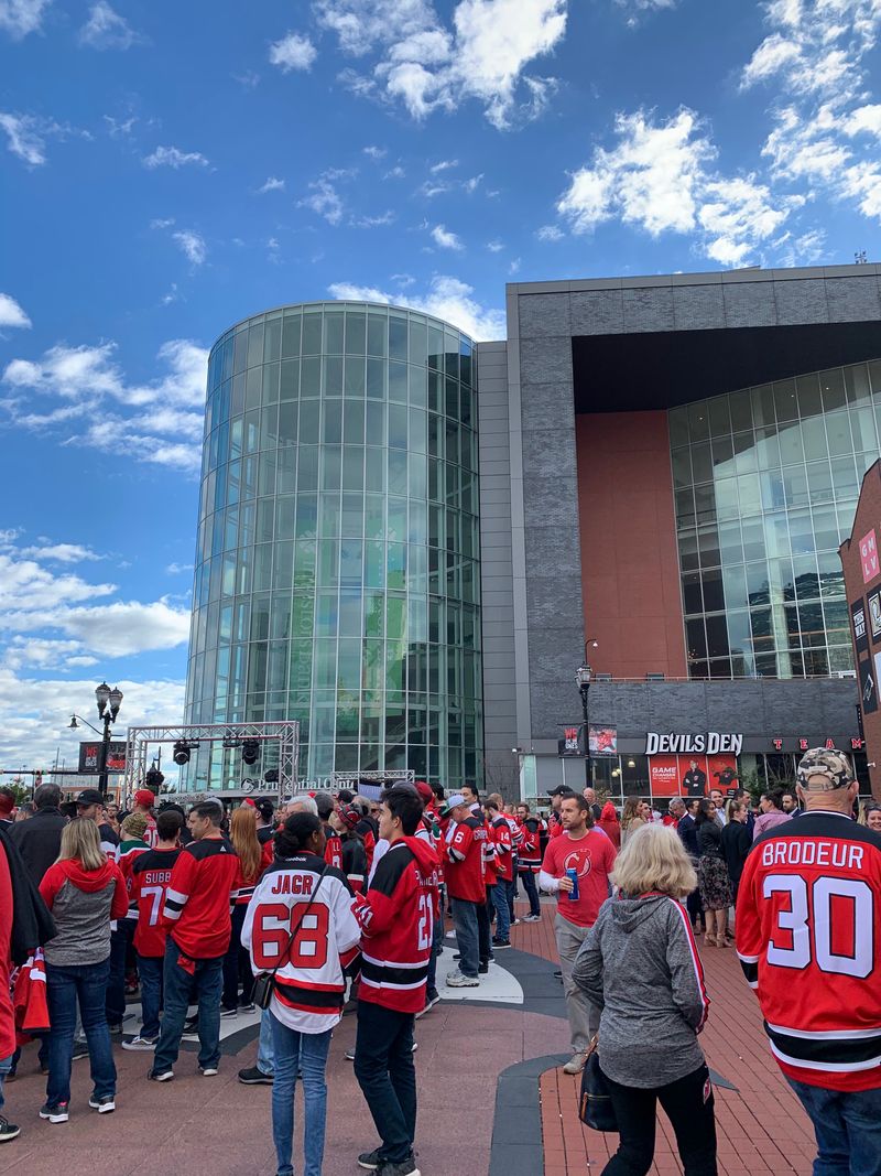 Arena Amenities and Modern Comfort