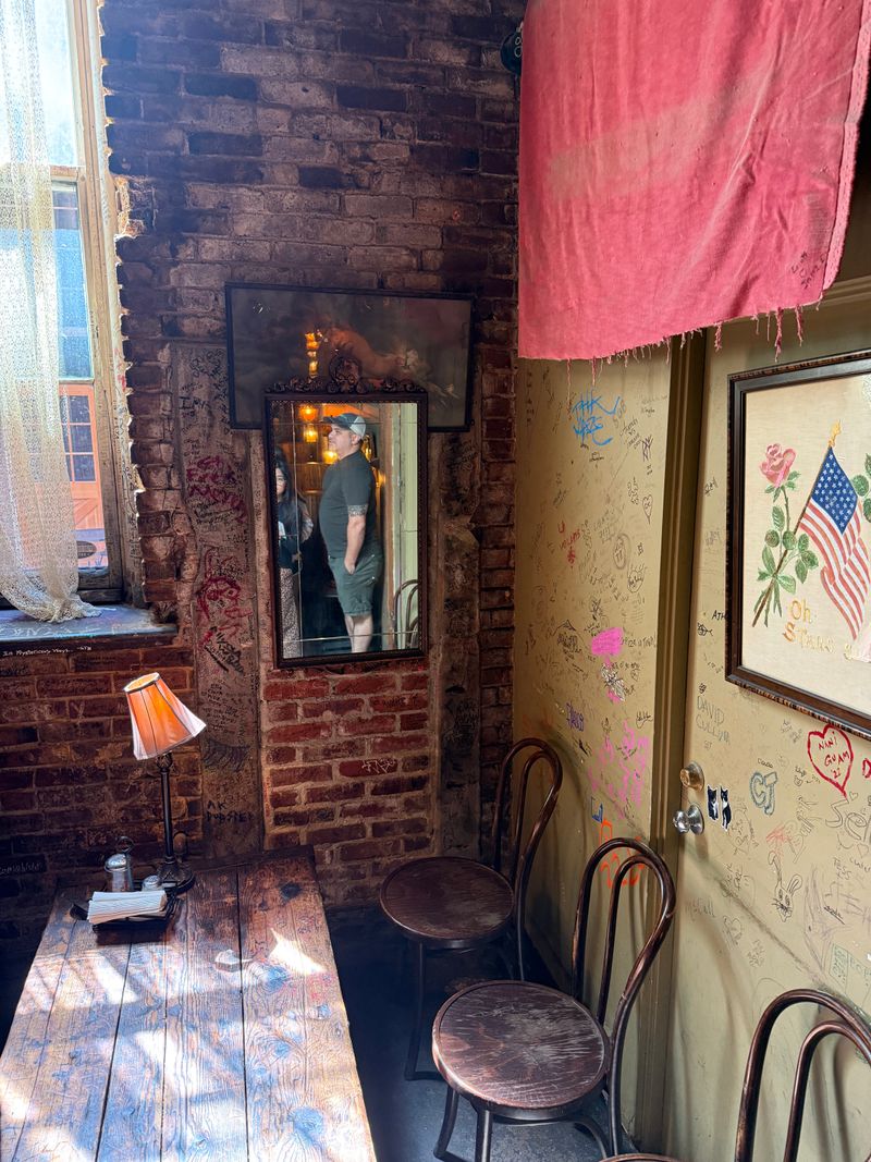 Old Town Pizza, Portland