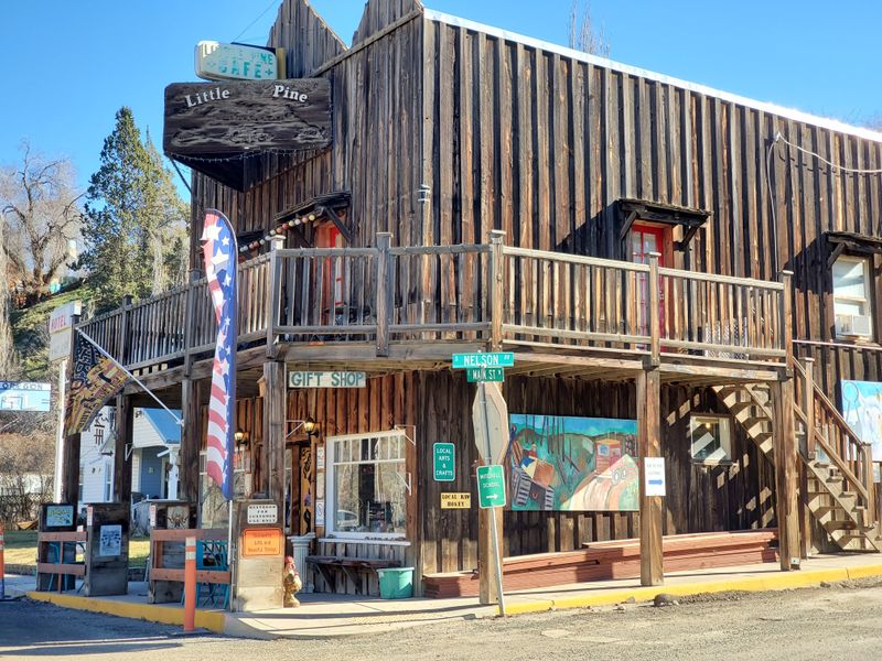 Mitchell's Dramatic Canyon Setting Creates Unforgettable Photography