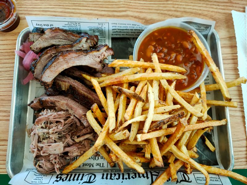 Sweet Water Smoke In Farson