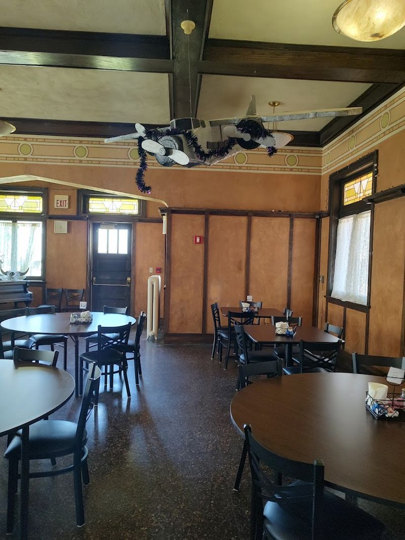 Small-Town Service With Real Heart