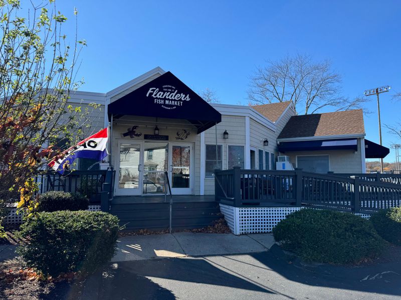 Flanders Fish Market, East Lyme