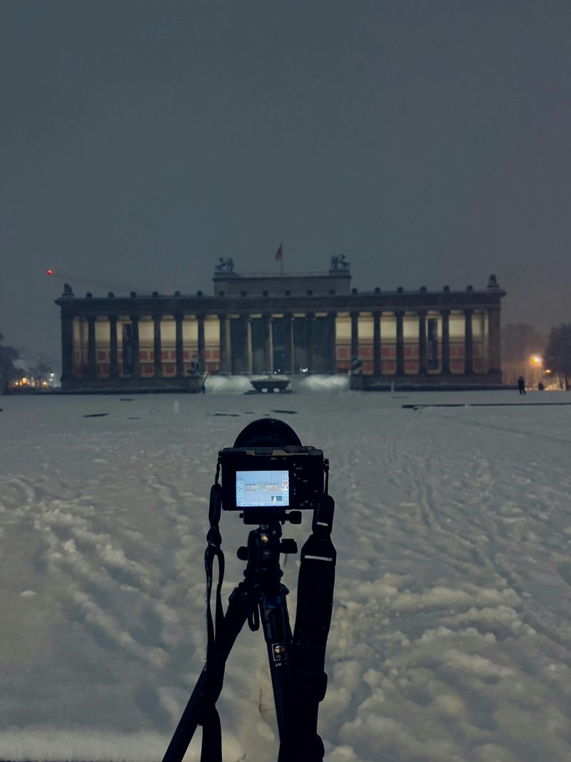 Why A Tripod Changes “Casual Photos” Into “Setup Photos”