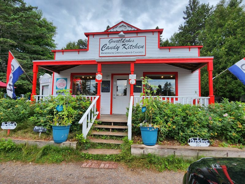 Great! Lakes Candy Kitchen