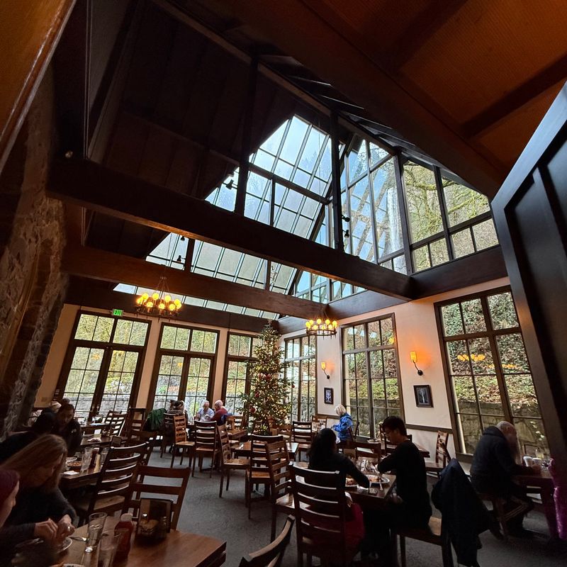 Pacific Northwest Cuisine with Local Ingredients