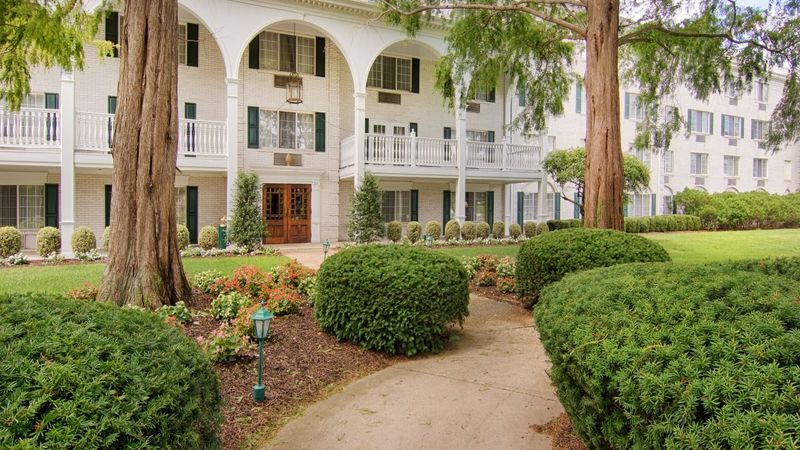 Prime Morristown Location and Transportation Access