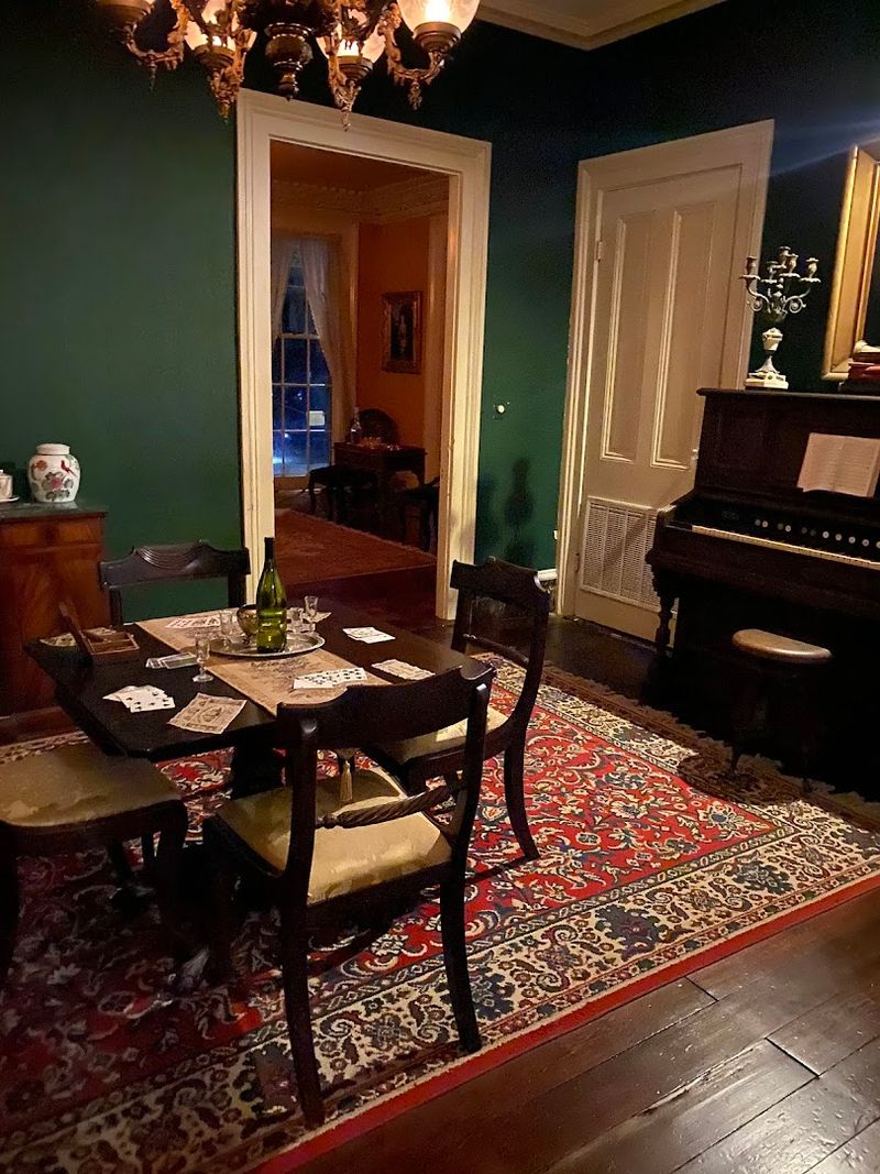 The Legends People Ask About The Second They Walk In