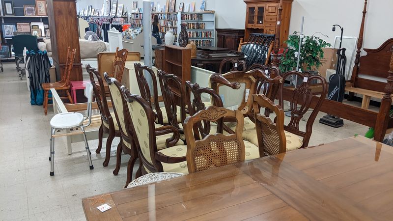 Furniture Finds Make You Start Measuring Things In Your Head