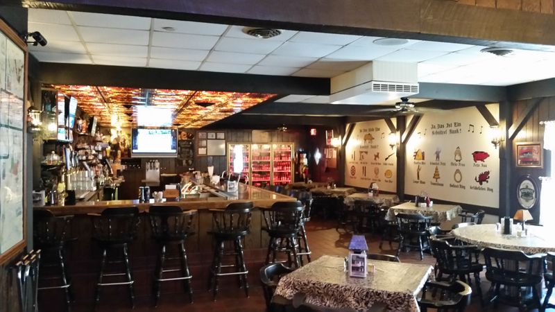 Schnitzelbank Restaurant