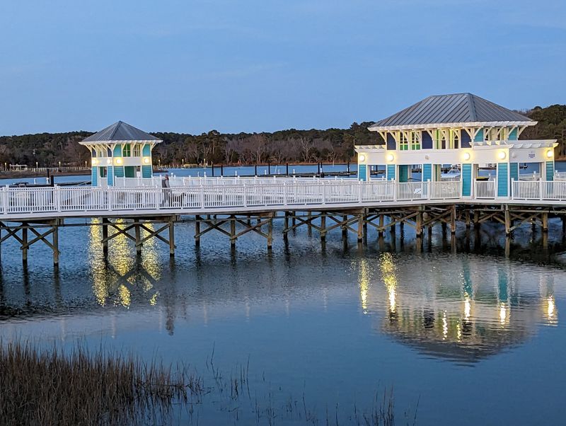 Arts Enter Cape Charles Gallery Scene