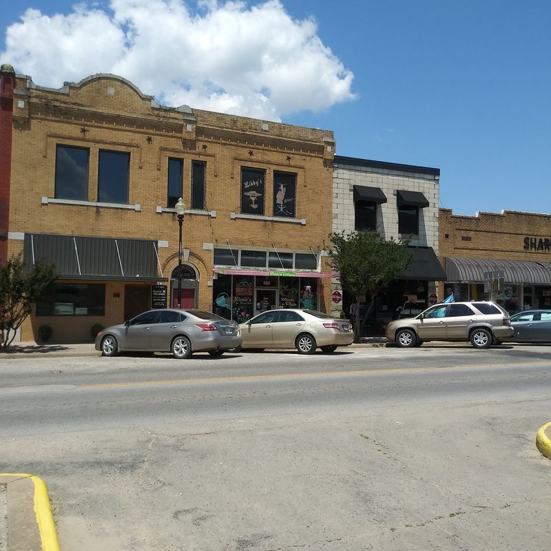 The Smoky Soul of Eufaula's Barbecue Scene