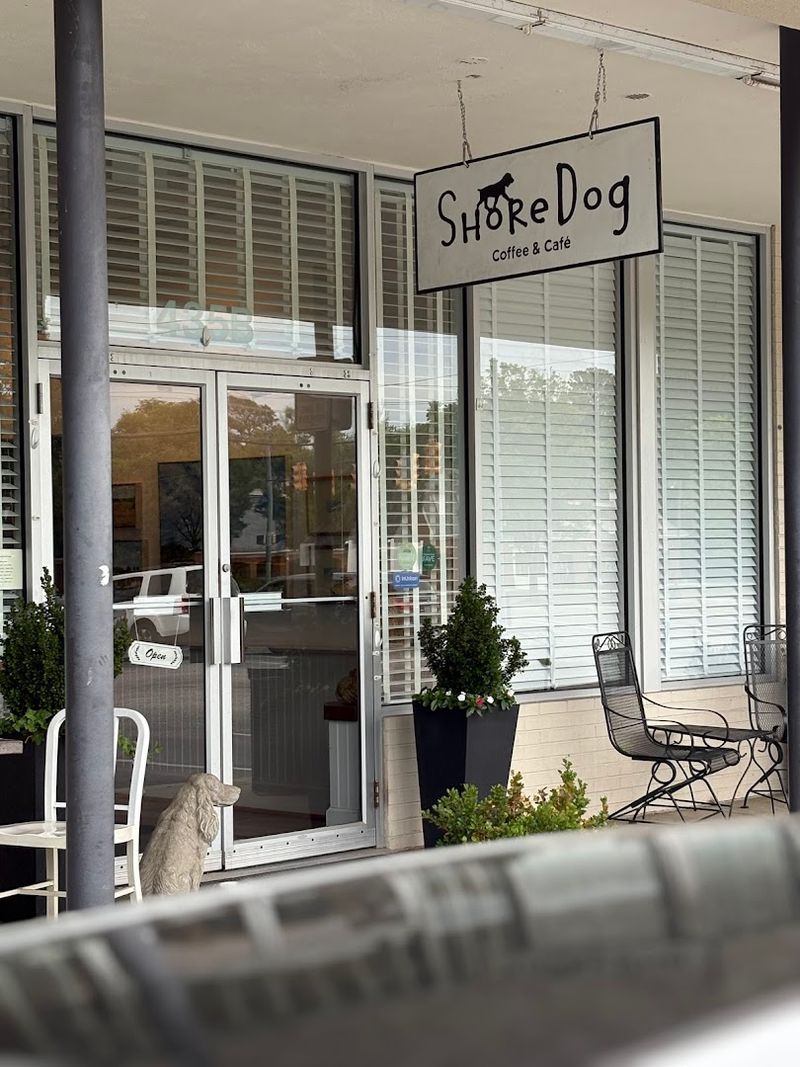 ShoreDog Cafe